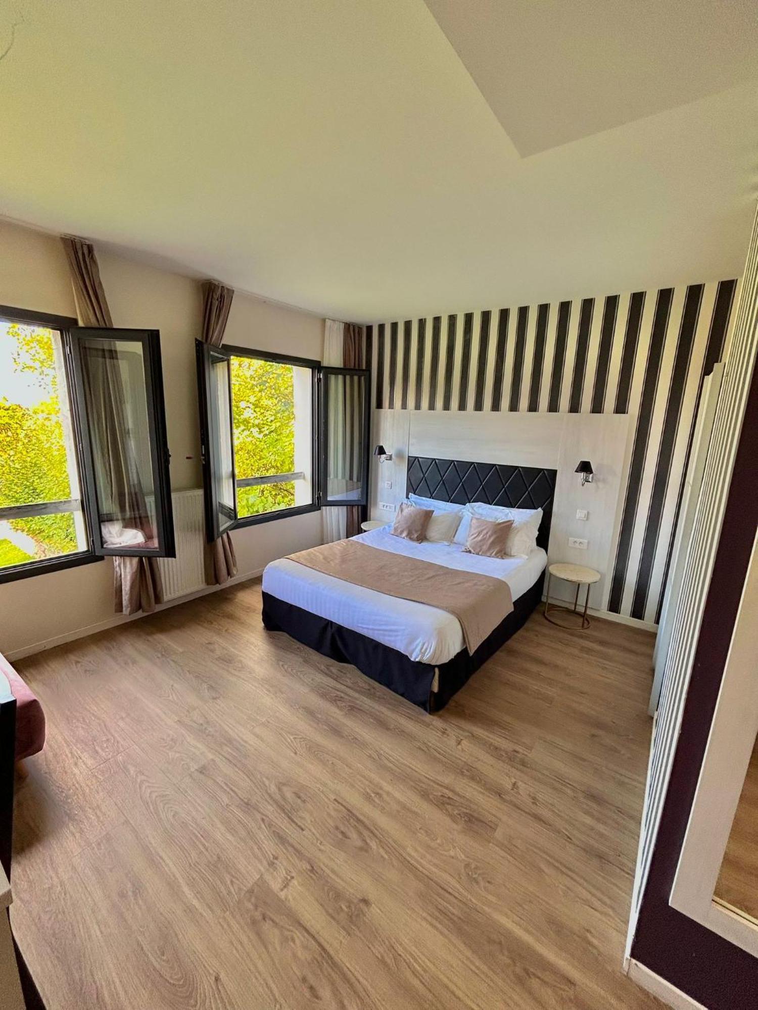Thoiry Etoile Lodge ภายนอก รูปภาพ