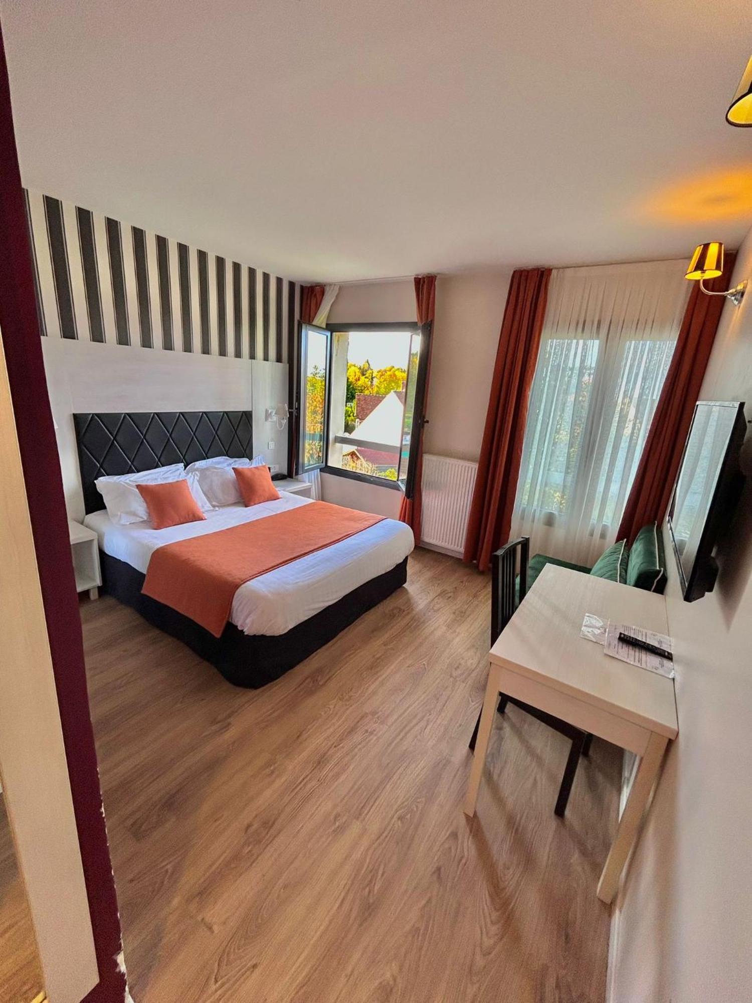 Thoiry Etoile Lodge ภายนอก รูปภาพ